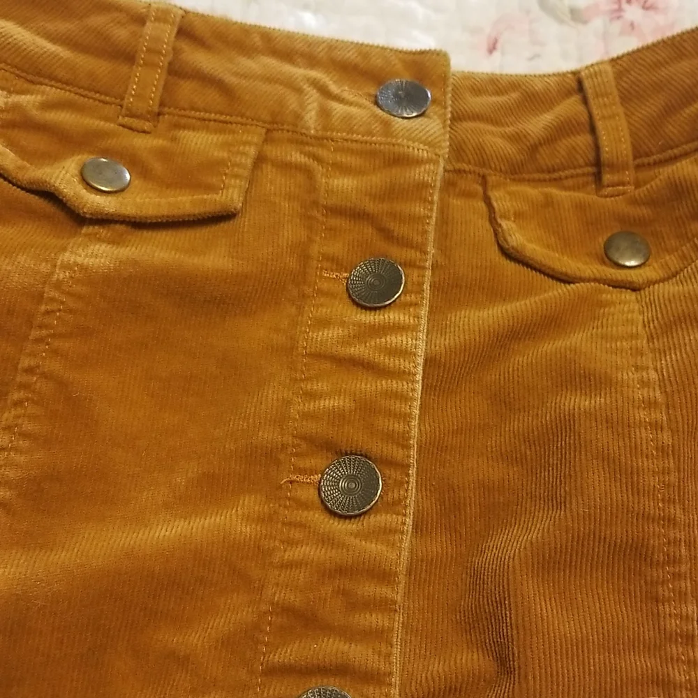 Forever 21 mustard corduroy skirt - Picture 8 of 8